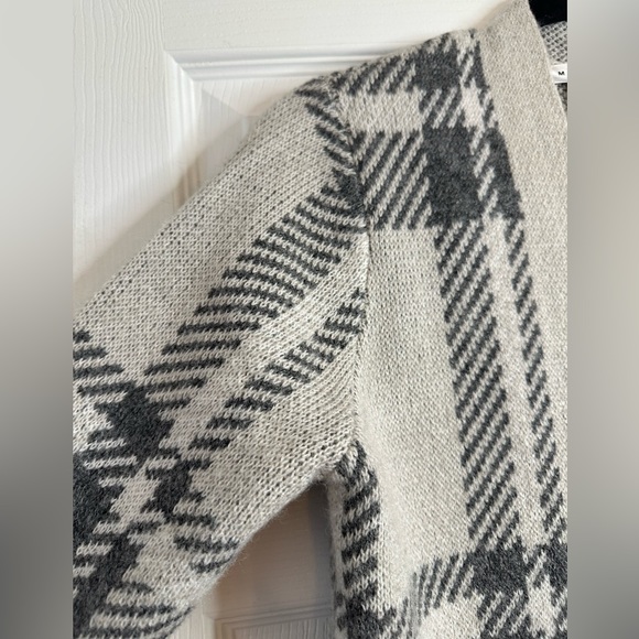 Duster Length Cardigan by Max Studio, Size XS - Picture 2 of 9